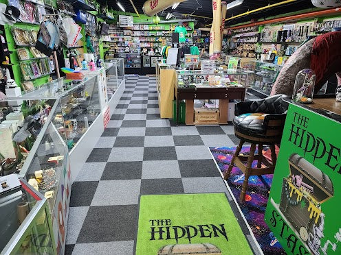 The Hidden Stash storefront in Laurel, DE