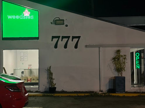 Weedsies storefront in Miami, FL