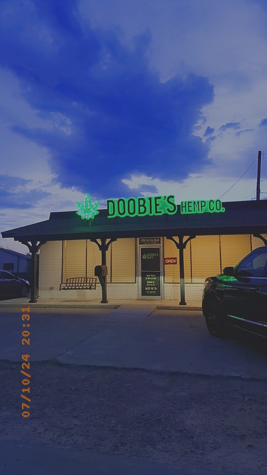 Doobie's Hemp Co. storefront in Eagle Pass, TX