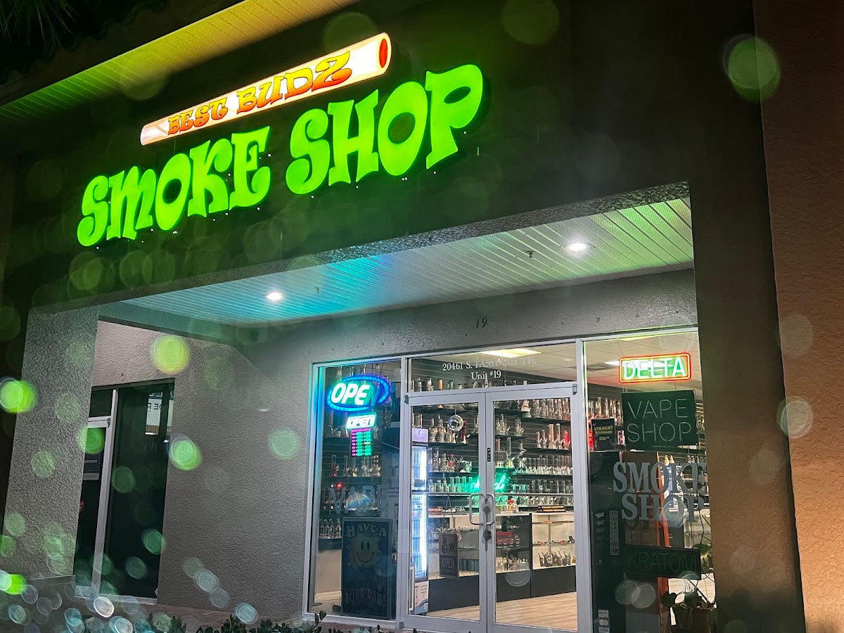 Best Budz Smoke Shop storefront in Estero, FL