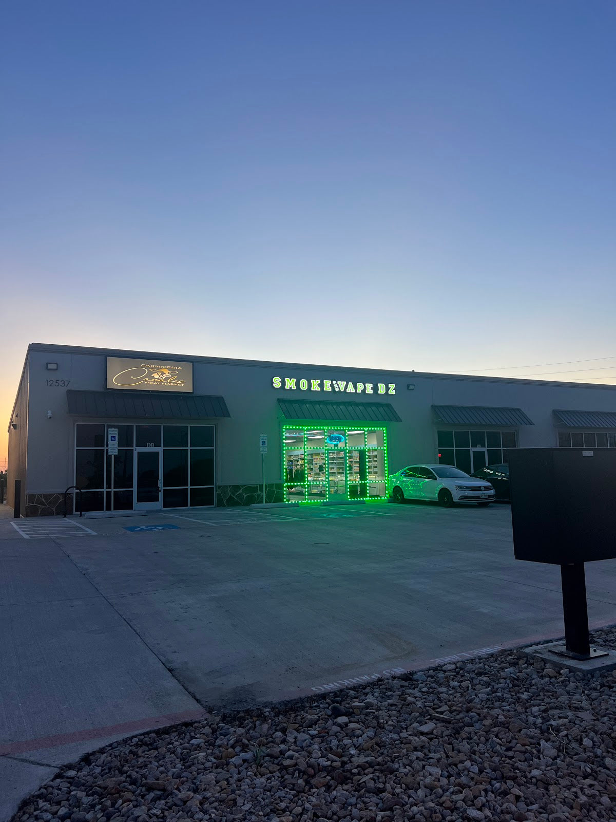 Smoke & Vape DZ - Haslet #2 storefront in Haslet, TX