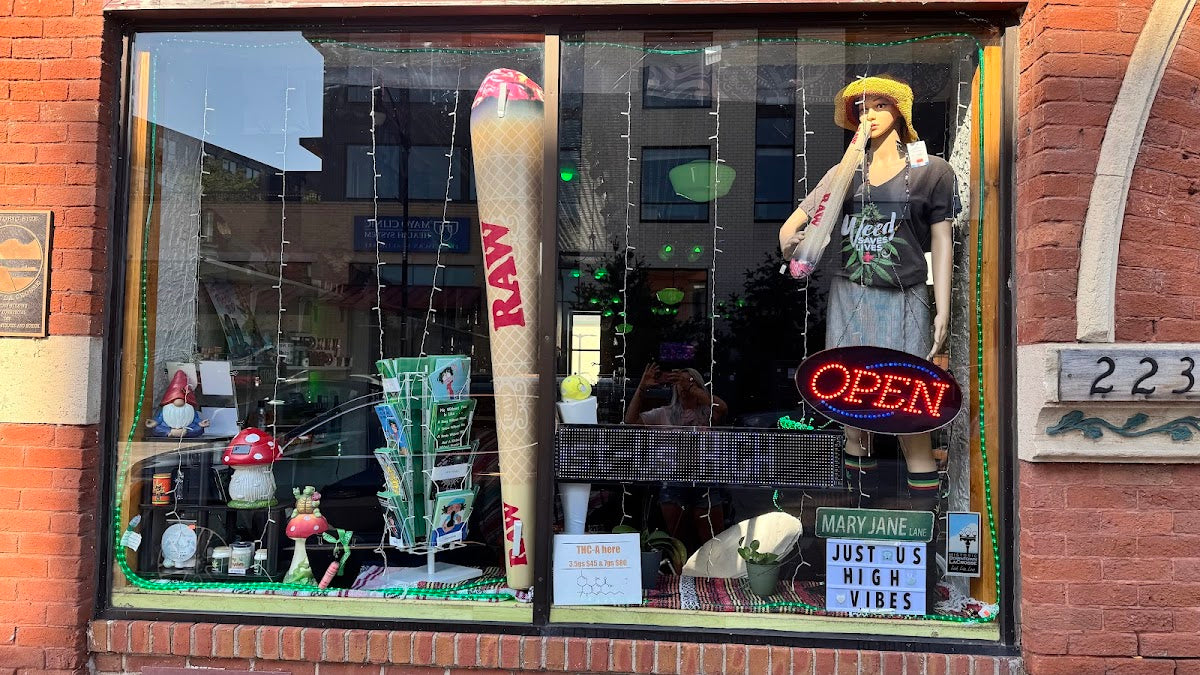 Just-Us High Vibes storefront in La Crosse, WI