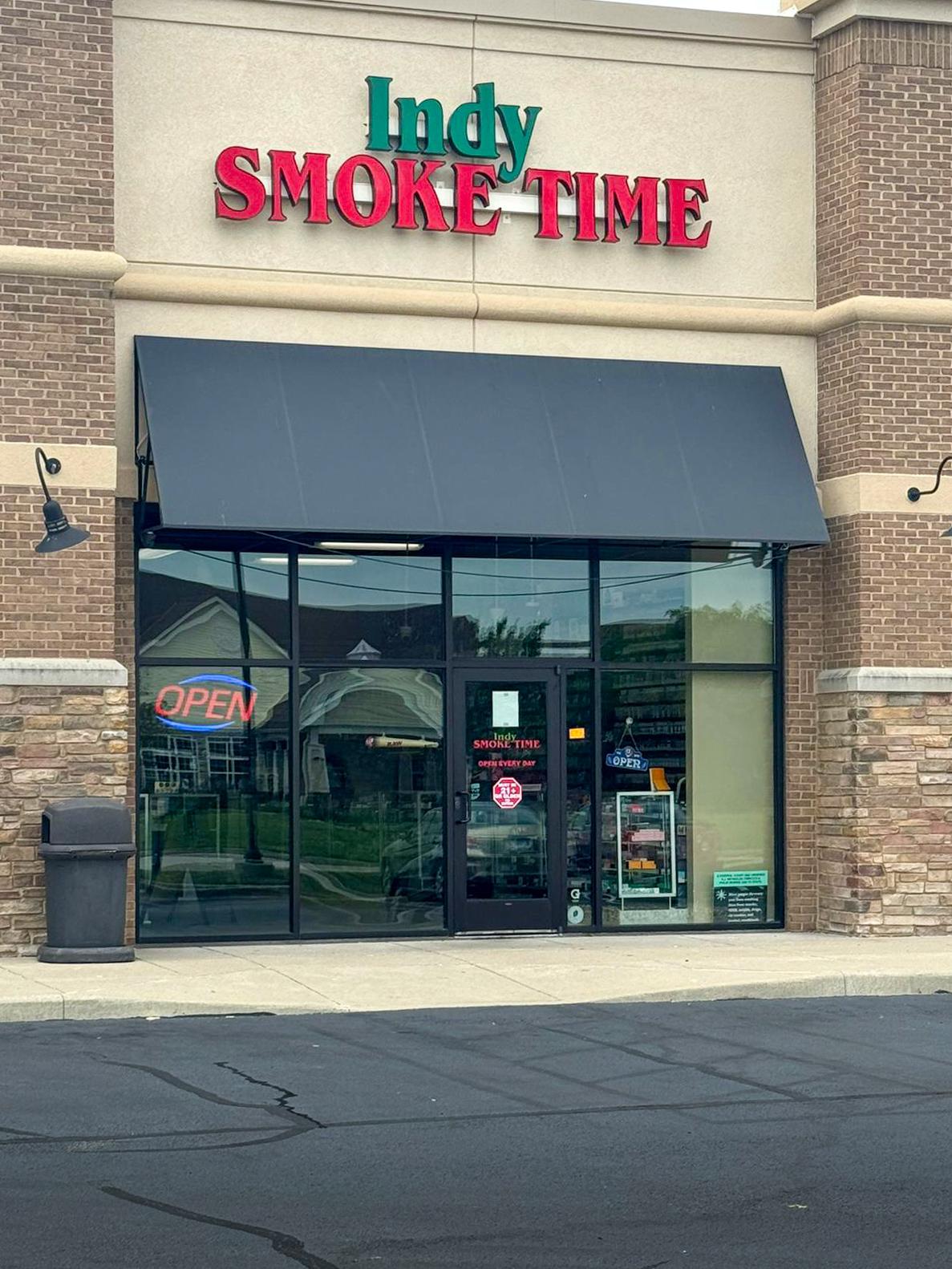 Indy Smoke Time storefront in Lafayette, IN