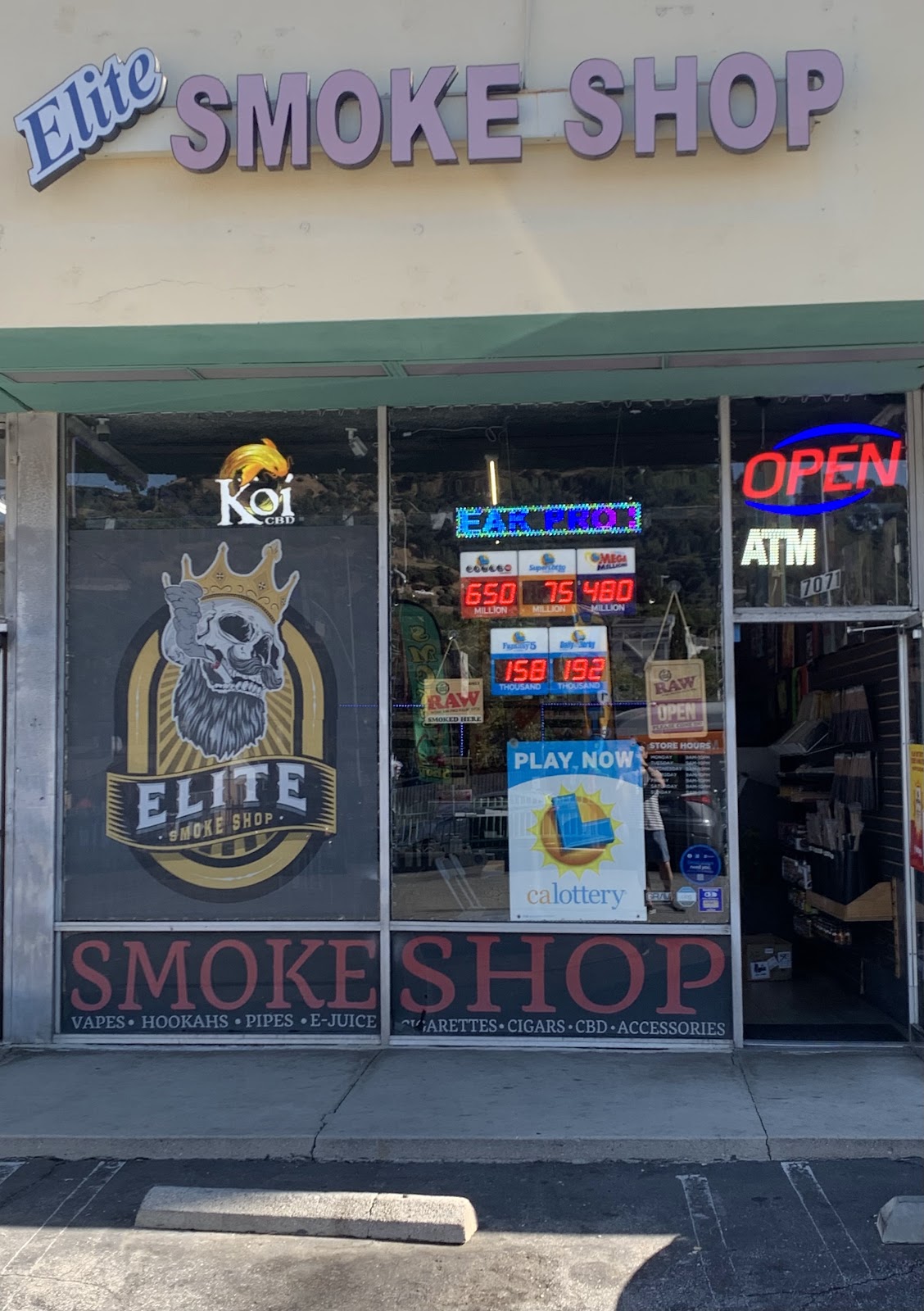 Elite Smoke Shop storefront in Los Angeles, CA