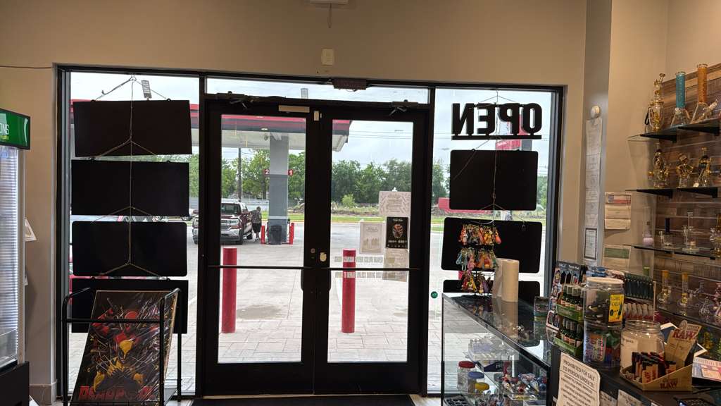Vape Time storefront in South Houston, TX