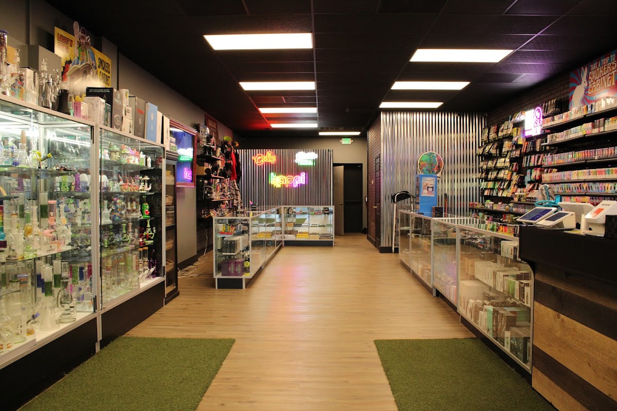 Smokers Cabinet storefront in Spartanburg, SC