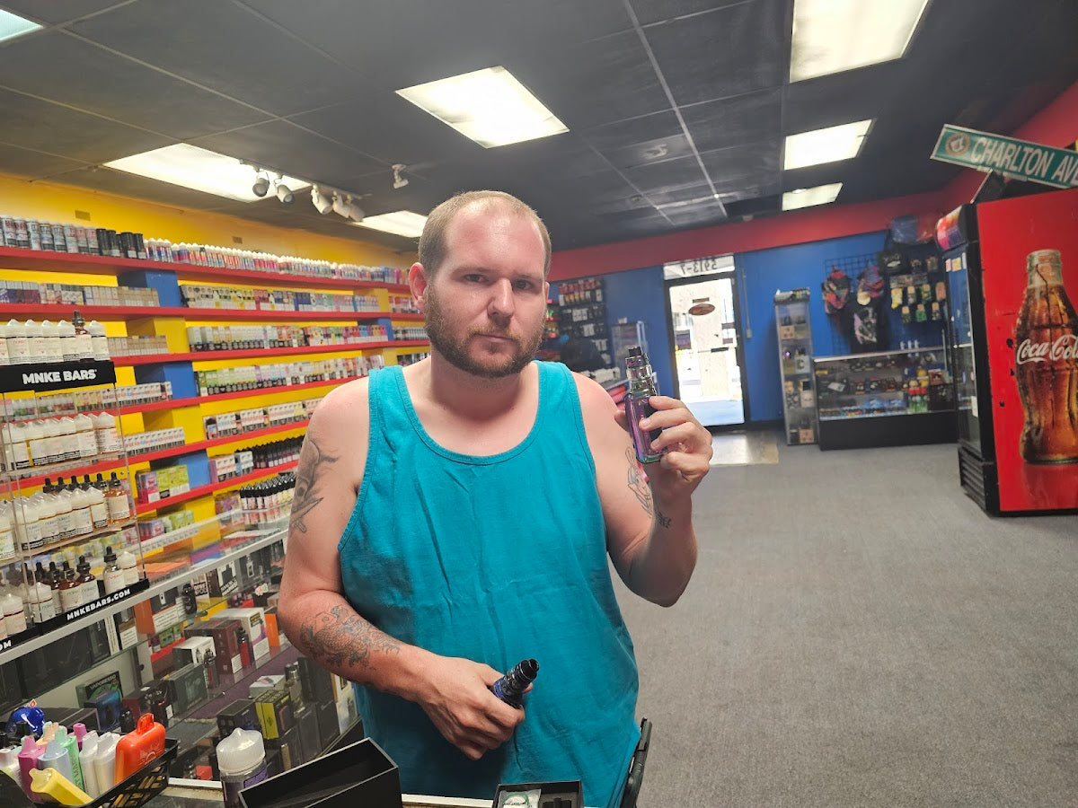 Big House of Vapors storefront in Starke, FL