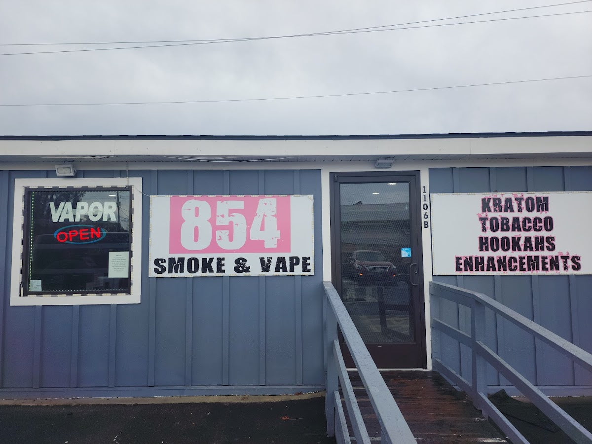 854 Smoke & Vape storefront in Summerville, SC