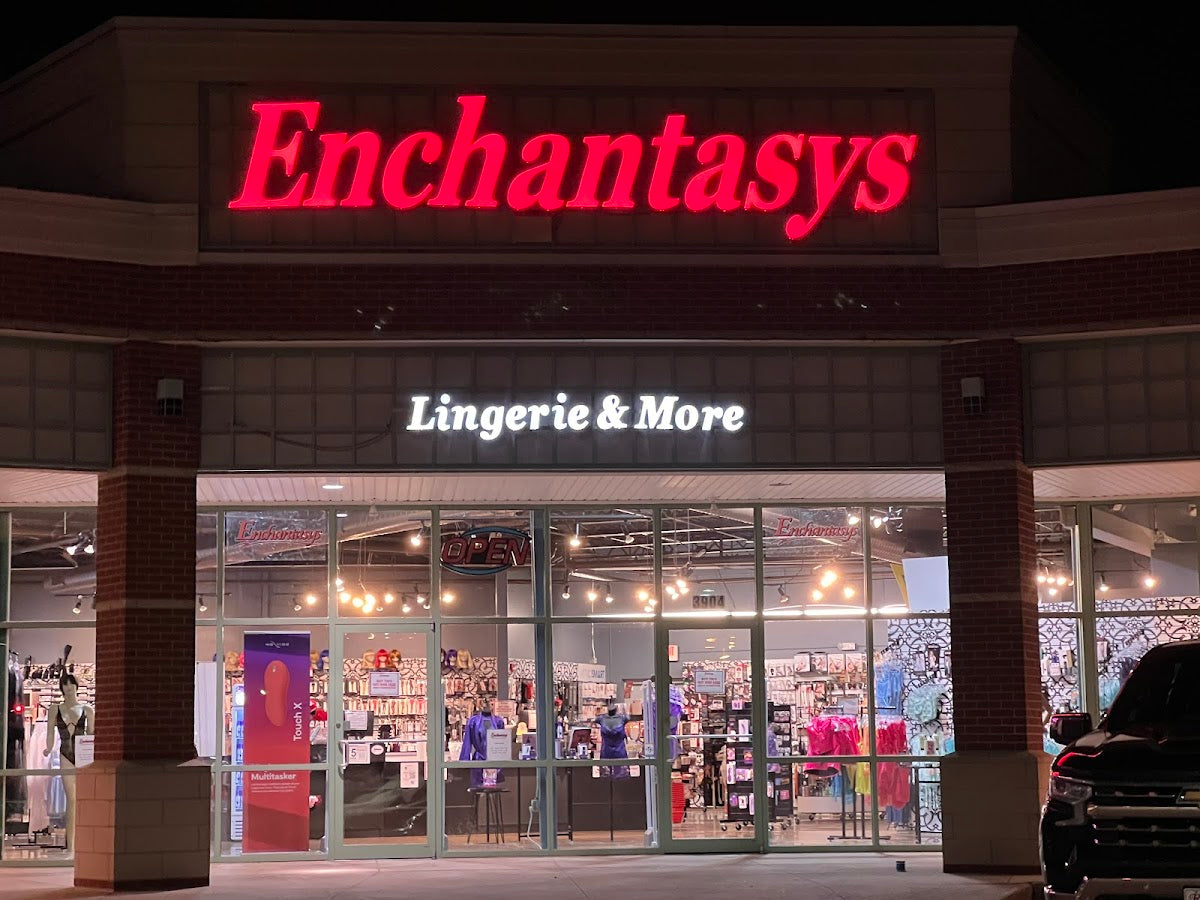 Enchantasys storefront in Urbandale, IA
