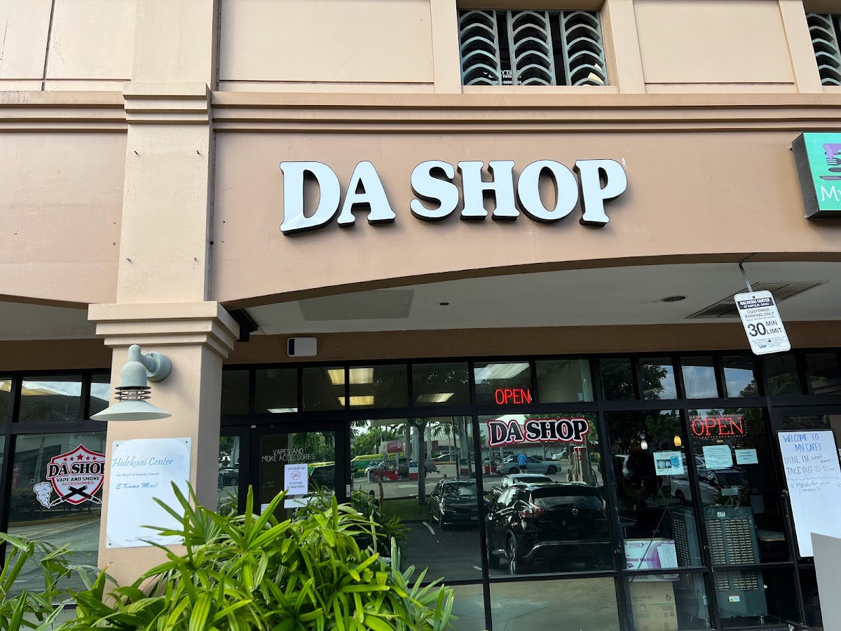 Da Shop storefront in Waianae, HI