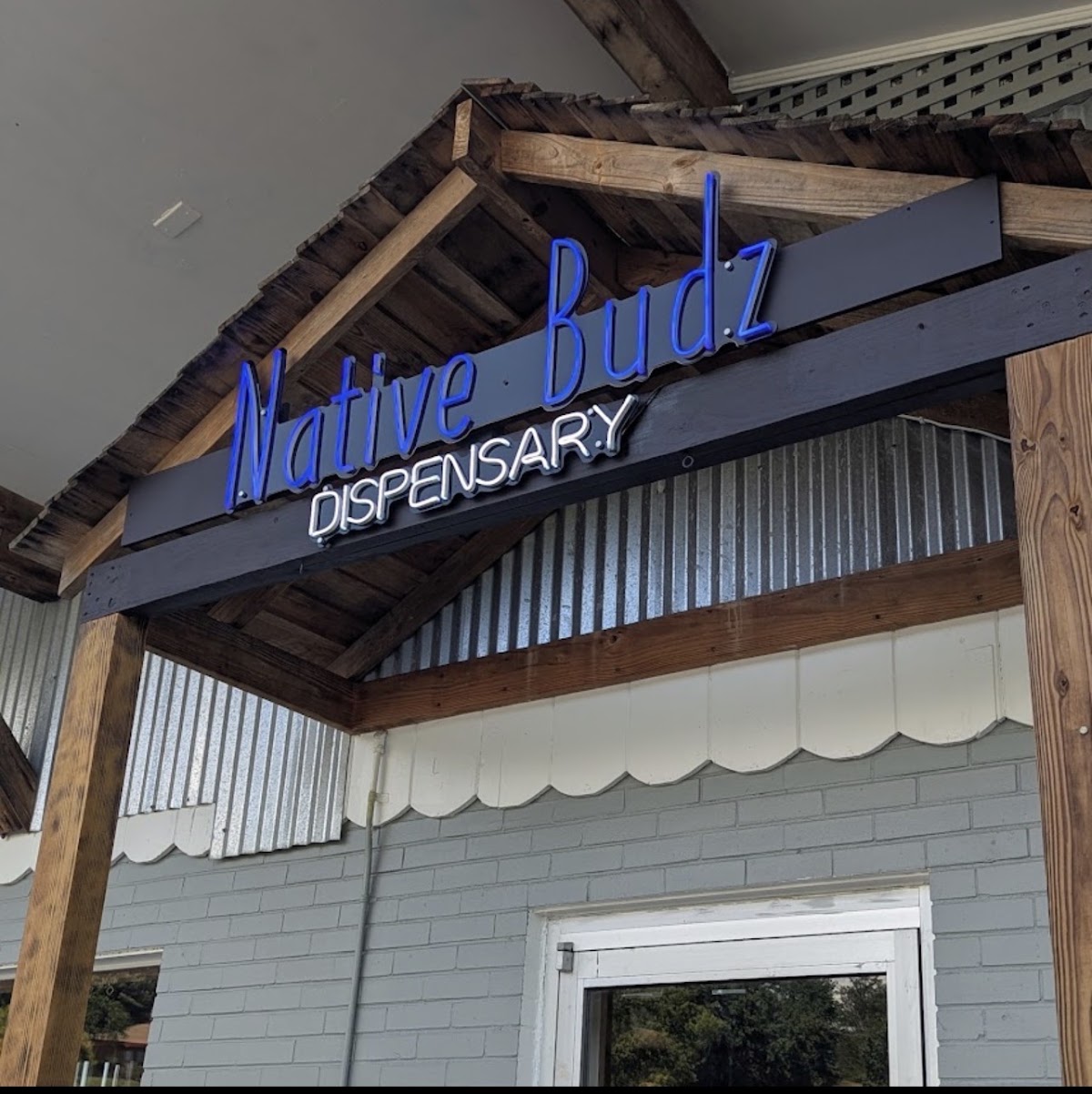 Native Budz storefront in Whittier, NC